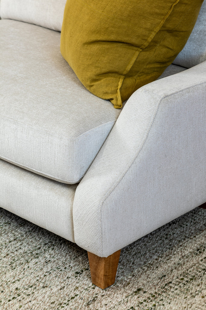 Lora Sofa